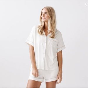 Women's Short Sleeve Bamboo Pajama Set in Stretch-Knit